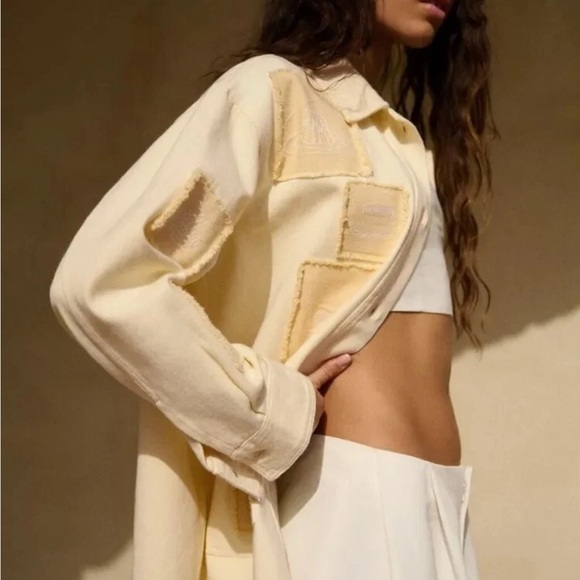 Zara Overshirt Jacket w/ Embroidered Patches Bloggers Favorite NWT - Picture 2 of 11